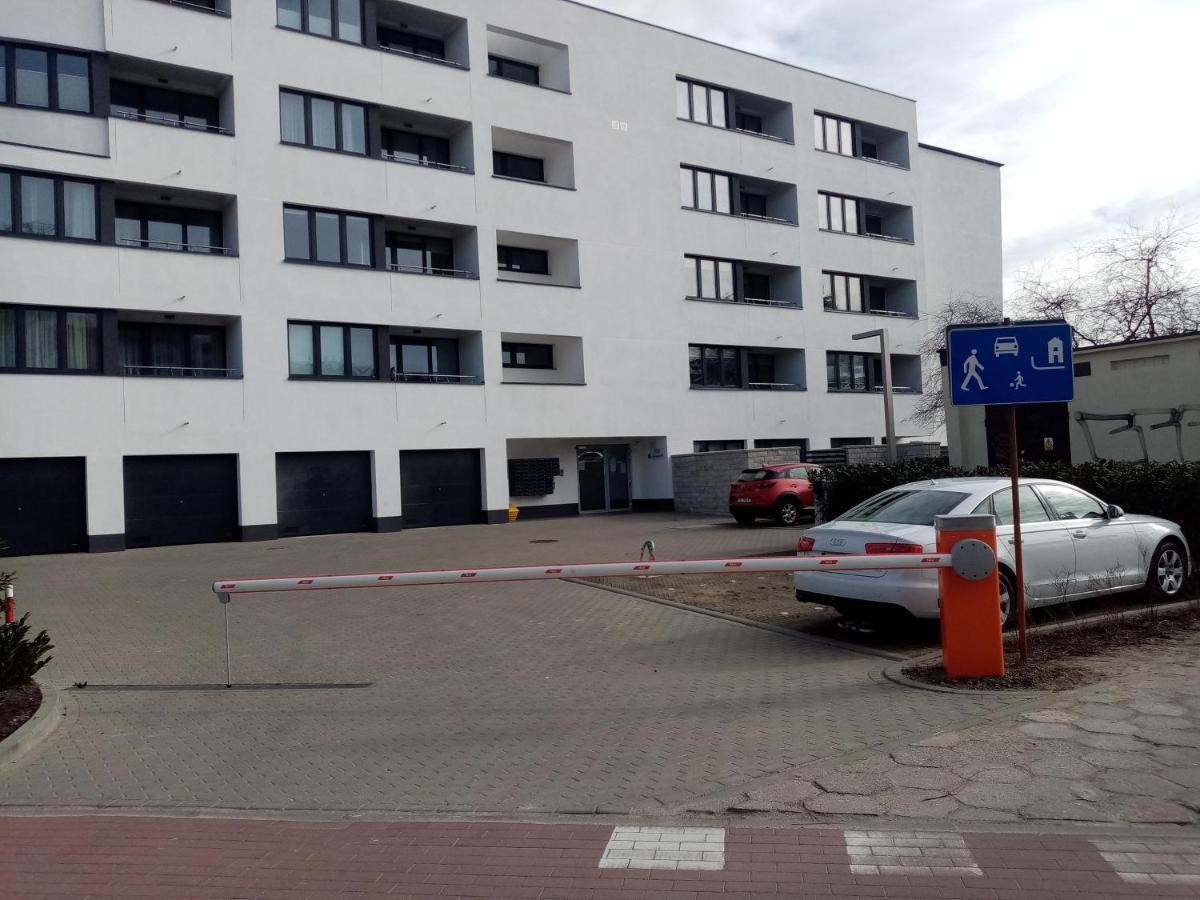 Apartamentyprzymorzu Baltycki Z Miejscem Postojowym I Ogrodkiem Колобжег Экстерьер фото