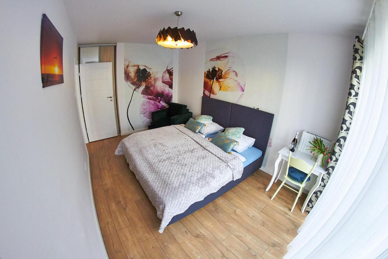 Apartamentyprzymorzu Baltycki Z Miejscem Postojowym I Ogrodkiem Колобжег Экстерьер фото