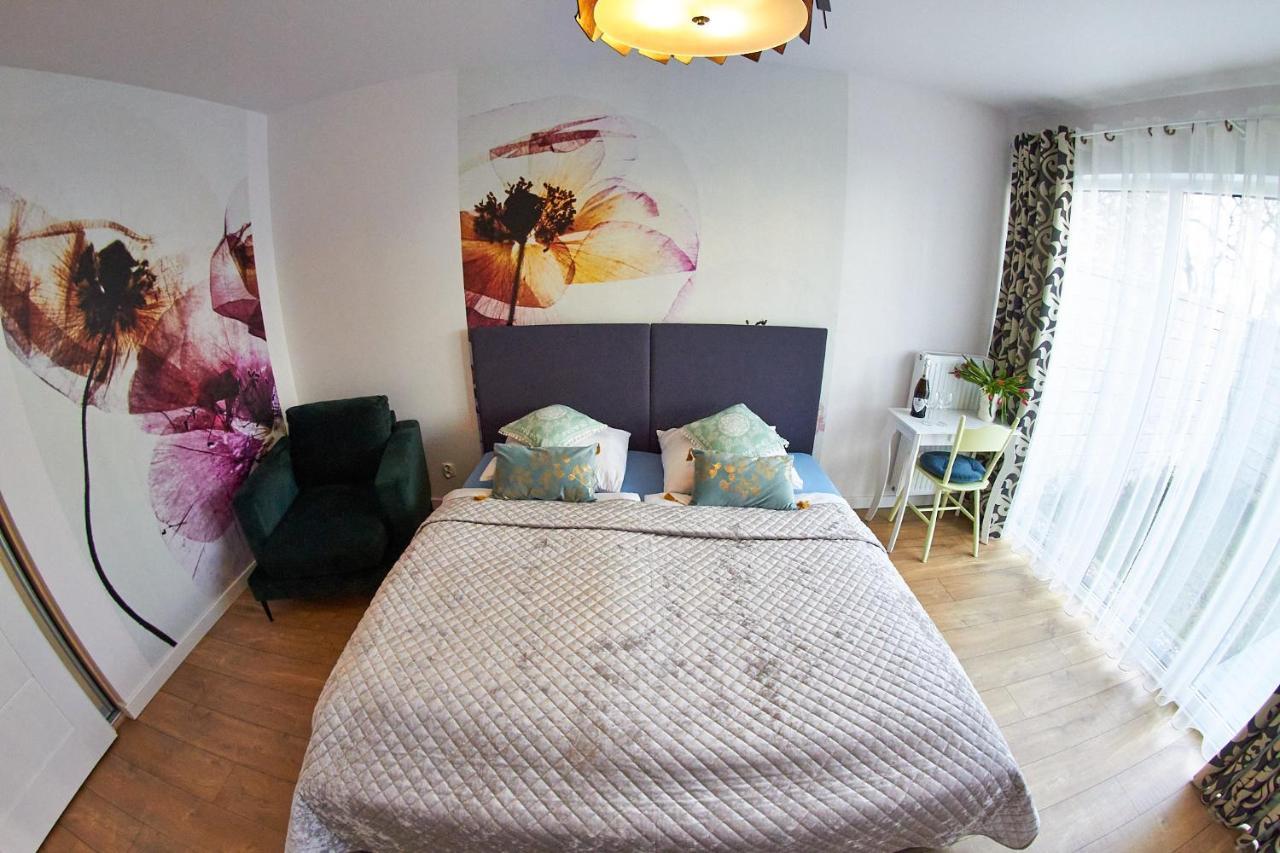 Apartamentyprzymorzu Baltycki Z Miejscem Postojowym I Ogrodkiem Колобжег Экстерьер фото