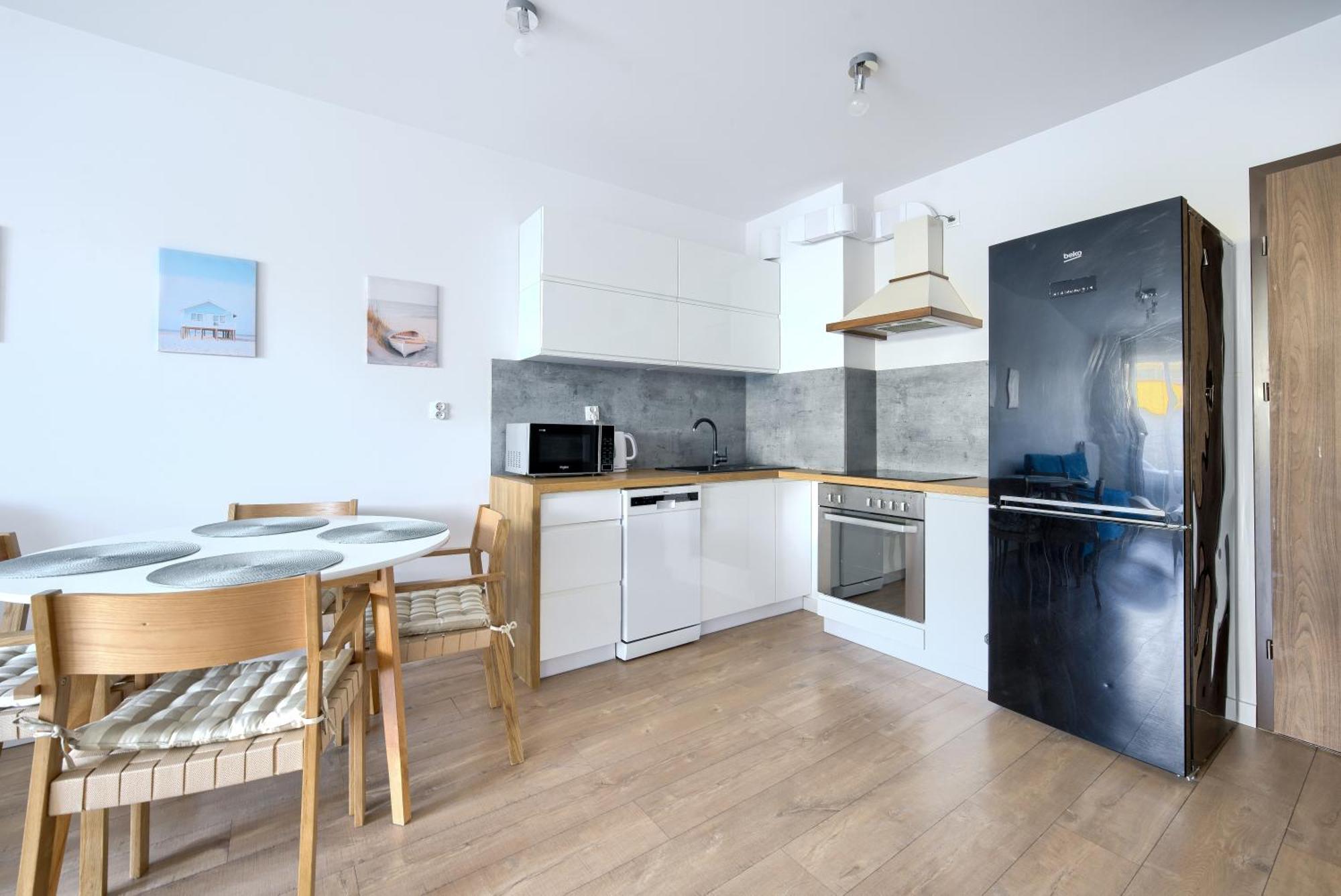Apartamentyprzymorzu Baltycki Z Miejscem Postojowym I Ogrodkiem Колобжег Экстерьер фото
